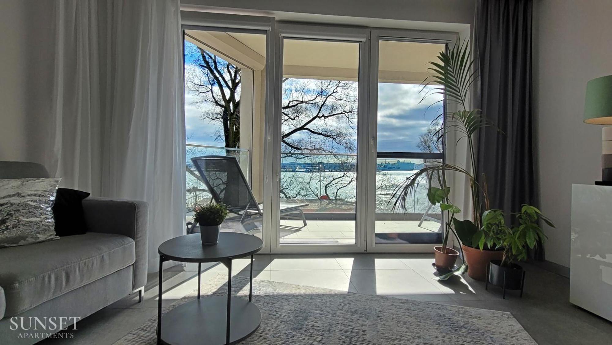 Sunset Apartments - Flotylla. Widok Na Port + Parking. Swinoujscie Kültér fotó