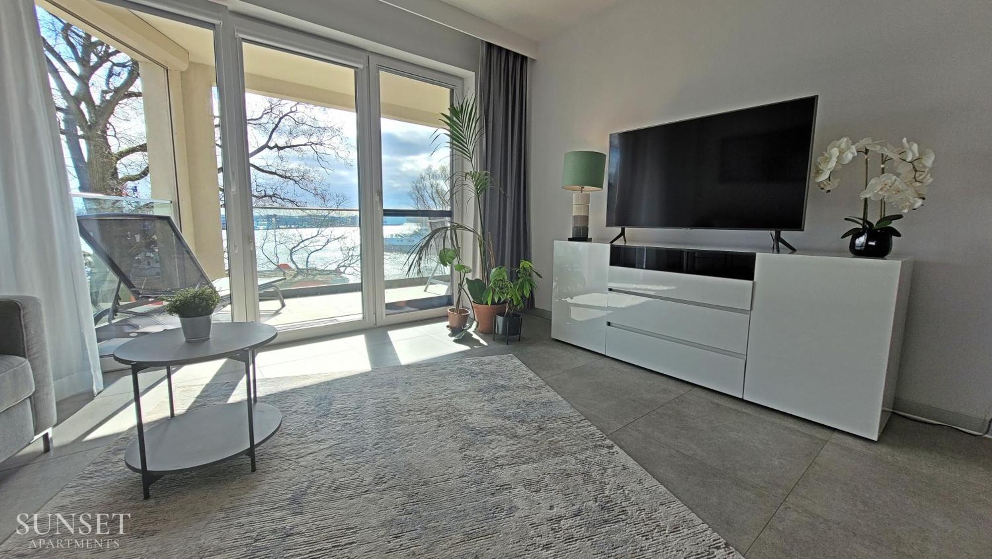Sunset Apartments - Flotylla. Widok Na Port + Parking. Swinoujscie Kültér fotó